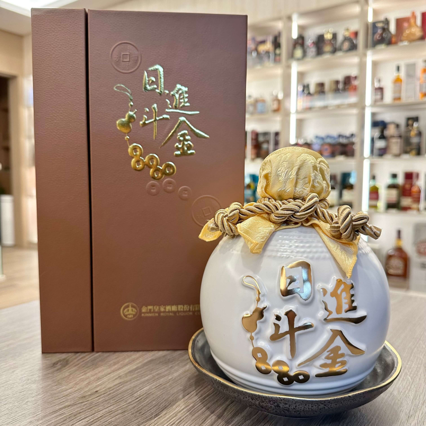 吉岳宗雲斎 皇室御用金工師 銀製 菊御紋入 盃 3客 約670.1g 金門皇家日進斗金高粱酒1000ml | 吉立酒業